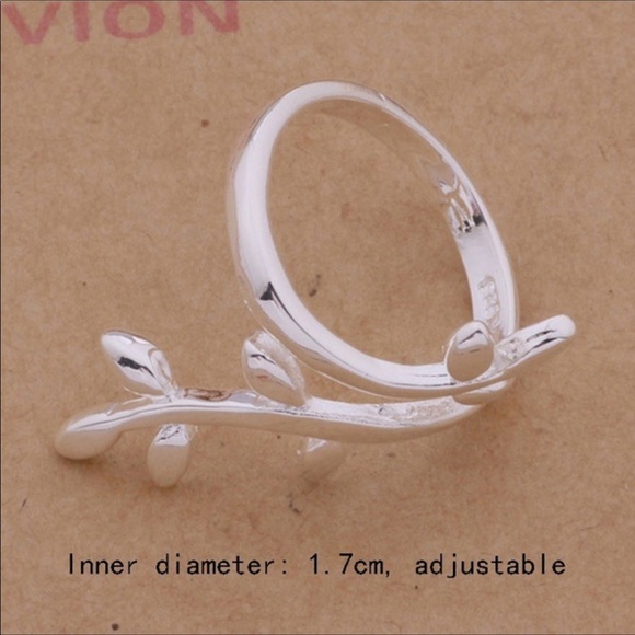 🌟New❤️❤️Silver Plated Wrap Around Ring🌟 - Picture 4 of 4